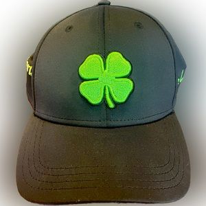 Fitted black clover live lucky golf hat size L/XL
